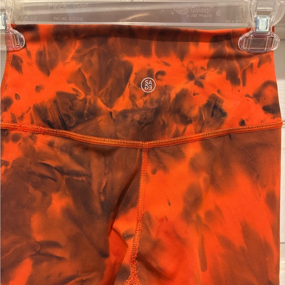 Women’s Two Pair of Leggings Tie-Dye and Solid - Picture 5 of 15